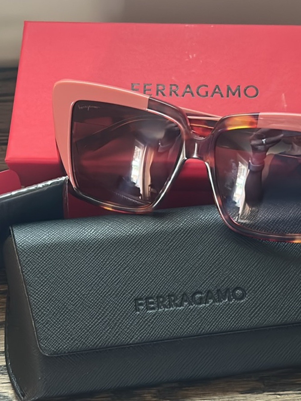 Salvatore Ferragamo Pink Gradient Cat-Eye Sunglasses